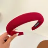 Faixa de Cabeça Vermelha de Ano Novo Estilo Chanel, Faixa de Cabeça Alta com Aba Larga, Faixa de Cabeça de Esponja para Lavar o Rosto, Acessório de Cabelo Doce de Outono e Inverno de Alta Qualidade