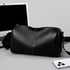 Dropshipping Bolsa de ombro transversal masculina minimalista de couro de vaca de camada superior bolsa transversal pequena de moda casual para o dia a dia de alta qualidade grande capacidade