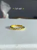 Luz de Anillo Exquisita de Flash Fino de Alto Temperamento Lujo Diseño de Nicho Apertura Ajustable Anillo 2024 Nueva Moda