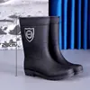 Zapatos de agua para hombre extra grandes de protección laboral, botas de lluvia cálidas para mujer para cocina, pesca, impermeables con forro polar hasta la pantorrilla, botas de lluvia de caña alta, zapatos de goma