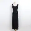 Conjunto de Punto de Color Sólido para Principios de Verano con Cuello Redondo, Adornos de Perlas, Cárdigan Corto, Vestido sin Mangas tipo Camiseta y Conjunto de Dos Piezas Estilo Chanel