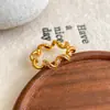 Anel Fashionável Estilo Coreano com Zircônia Incrustada para Meninas com Temperamento Irregular e Design em Espiral Acessórios Transfronteiriços e Acessórios de Mão