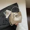 Bolso Coreano de un Solo Hombro con Alto Valor Estético, Bolso Cubo de Nicho de Moda, Bolso Cruzado de Moda Primavera 2026 para Mujer