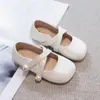 Sapatos de Couro para Meninas 2026 Nova Coleção Primavera e Outono Estilo Pequena Chanel Sapatos Individuais Infantis Moda para Bebês Sola Macia Sapatos de Princesa