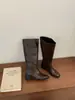 Botas compridas retas estilo retrô, coleção outono/inverno 2026, estilo europeu e americano, salto grosso, bico redondo, botas over-the-knee, disponíveis nas cores preto, marrom e café, para mulheres