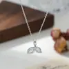 2025 Nueva Cadena Elegante para Clavícula Pavimentada con Circonita de Micro-Pavé Diseño de Nicho para Mujer Collar de Cola de Pez Exquisito Collar Versátil