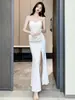 Vestido ajustado de cuerpo completo para mujer con tirante largo rojo y diseño de abertura alta para banquetes, fiestas y reuniones, vestido de noche adelgazante