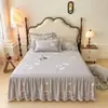 Falda de cama de una sola pieza cepillada de algodón puro, estilo coreano pastoral, amigable con la piel, algodón puro, antideslizante, cubre-fealdades, ropa de cama universal para las cuatro estaciones