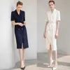 Vestido de Verano 2025 de Alta Gama Moda Commuter Cintura Alta Doble Botonadura Color Albaricoque Vestido de Traje Profesional para Anfitrión