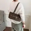 Bolso de mano de gran capacidad para otoño, bolso tote para mujer, nuevo estilo 2026, bolso tote simple con hebilla de cinturón, bolso de hombro y bolso de axila