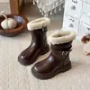 Botas de Merade de Peluche Estilo Británico para Niñas Botas Martin 2026 Otoño/Invierno Nuevas de Caña Media-Alta Suela Gruesa Botas Dobles de Cuero de Algodón