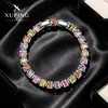 El nuevo brazalete totalmente de diamantes de Xuping presenta un diseño deslumbrante, ofreciendo un aspecto lujoso y de alta gama con un estilo moderno y elegante.. Venta al por mayor disponible para mujeres