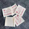 Etiquetas de Roupa Impressas Feitas à Mão em Estoque, Etiquetas de Algodão Feitas Sob Medida com Padrões de Desenho Animado, Etiquetas Laváveis, Tags Laváveis