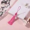 Nuevos accesorios de marcapáginas de borla de bola de tornillo de hilo largo, suministros hechos a mano de nudo chino, venta al por mayor del fabricante