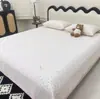 2026 Novo Modelo A-Grade 100% Algodão Capa de Cama Conjunto de Três Peças Capa de Cama Pura Algodão Tatami Acolchoada Espessa Lençol de Cama Floral