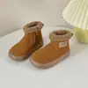 Botas de Neve Infantis 2026 Estilo Novo de Inverno Meninos Botas Curtas de Cano Baixo Grossas Quentes Meninas Moda Estilo Coreano Botas de Algodão