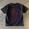 Camiseta de seda de leite slim fit solta nicho estampada à mão de manga curta top de casal de verão ins