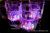 1364 LED tamaño mediano que entra agua brillante vaso de cerveza vaso flash que entra agua inducción luminosa Vaso luminoso vaso para bebidas que emite luz