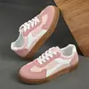 Tênis de Treino Alemão Plus Size Transfronteiriço Feminino 2025 Primavera e Outono Novos Leves Simples Brancos Planos com Cadarço Casuais para Skate