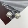 Nuevos Accesorios de Aleación con Cuentas de Concha de Encaje Cuadrados Simples de Perla Botón de Fragancia Pequeña Accesorios para el Cabello Material de Bricolaje