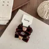 Oso de Terciopelo de Gama Alta con Lazo Versátil para el Cabello Accesorios para el Cabello de Niña Otoño e Invierno Borgoña Cuerda para el Cabello con Bola Diadema