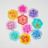 Palabras de bendición homófonas texto de flor creativa llavero acrílico charm para bolsa de estudiante campana pequeña regalo pequeño DIY