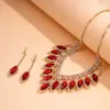 Brincos de Franja em Forma de Gota de Água Europeus e Americanos Transfronteiriços Cravejados com Diamante Vermelho Colar Corrente de Clavícula de Luxo Nicho Conjunto de Joias de Luxo para Mulheres