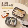 Bolsa de aseo transparente con estampado de leopardo de lujo, exquisita bolsa de almacenamiento impermeable de gran capacidad para cosméticos y artículos de tocador de viaje