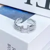 Anel Aberto Exquisito Super Brilhante de Zircônia Doce e Luxuoso Estilo Ins Nicho High-End Anel de Pedras Preciosas Coloridas para Empilhar para Mulheres