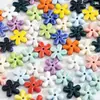 Flores coloridas de cerámica de cinco pétalos hechas a mano DIY materiales para decoración de joyas de collar pulsera accesorios