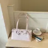 Bolsa de Mano Pequeña de Lona de Alta Gama para Mujer, Estampado de Lunares, Bolso Tipo Almohada de Nicho, Bolso de Hombro de Moda, Verano 2026