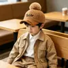 Gorra de béisbol retro estilo Ins para niños de lana de cordero de los Red-Sox, gorra de bloques de color con pompón para otoño e invierno