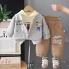 Conjunto de cardigã baseball com capuz de algodão macio estilo cartoon urso coreano para menino, um conjunto estiloso para primavera e outono