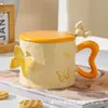 Taza de Cerámica con Mariposa en Relieve de Alto Valor de Color Taza de Regalo Acompañante con Tapa y Cuchara Taza de Café para Hogar y Oficina