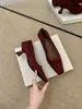 Tacones altos de punta cuadrada estilo francés, zapatos planos color vino tinto estilo de noche, nueva colección otoño/invierno 2025 para mujer, elegantes y adecuados para el trabajo