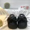 2026 Novas Sandálias Rasteirinhas de Alça Única com Laço de Bolinhas para Mulheres Verão Uso Externo Solado Plataforma Solado Grosso Antiderrapante Versáteis Chinelos Femininos