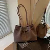 Bolso Tote Tejido de Lujo Ligero Transfronterizo Otoño 2026 para Mujer, Bolso de Hombro de Moda de Gran Capacidad para Viajes Diarios, Bolso de Mano Estilo Coreano