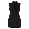 Vestido traje chaleco negro con cuello en V y botones de perla, vestido corto sin mangas ceñido a la cintura, vestido slim-fit de lujo ligero para el día a día