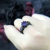 Anillo para Mujer Huajie Retro Negro Dorado Calavera Circonita Morada Estilo Punk Halloween Joyería Popular Cruz Venta al por Mayor