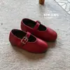 Nova Coleção Primavera 2026 Sapatos Infantis Estilo Francês Retrô Fivela de Cinto Sola Macia Sapatos de Bebê Sapatos Pequenos de Couro para Meninas
