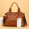 Bolsos Retro Europeos y Americanos para Mujer, Bolso Cruzado de Hombro de Cuero Suave a la Moda, Bolso de Mano de Cuero Lavado de Gran Capacidad para Ropa de Trabajo Casual
