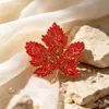 Broche de hoja de arce de cristal para industria pesada, accesorio de alta gama para mujer, exquisito y sencillo ramillete de lujo, para traje o abrigo.