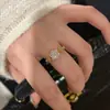 Anel Florido Romântico Tendência com Diamantes Brilhantes para Mulheres no Xiaohongshu e Douyin, Novo Anel Flor Completo Super Brilhante, Disponível para Dropshipping