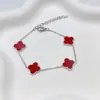 Acero de Titanio de 12 mm Flor Real de Concha Tallada Finamente No se Desvanece, Pulsera Popular de Acero Inoxidable de Trébol de Cuatro Hojas para Mujer, Fresca