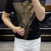 Camisa de Hombre 24 Moda Casual Verano Manga Corta Moderna Ajustada Cuello Solapa Patrón Láser Lujosa Elegante Estilo Coreano Versión Delgada