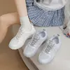 Zapatillas de Malla Blancas para Verano 2026 Transpirables Zapatos de Papá para Mujer Suela Gruesa Ligeras Versátiles Zapatos Deportivos Casuales 6011
