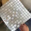 Pacote de Adesivos Decorativos Mosaico de Aço Inoxidável Metal Prata Escovado Superfície Espelhada para Pilares Balcões de Bar Paredes de Fundo de Restaurante