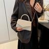 Bolso cuadrado pequeño con diamantes de moda para mujer, novedad de otoño 2024, bolso de hombro para cena, bolso cruzado informal de nicho.