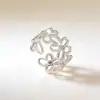 Anillo de Flor Hueca Estilo Coreano para Mujer, Diseño de Nicho, Sencillo, Dulce, Fresco, Versátil, Anillo Floral Incrustado con Circonita, Fuente de Suministro