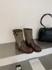 Novas botas de cowboy femininas estilo europeu de cano médio com fivela de cinto, combinação de lona e couro, salto grosso, botas empilhadas estilo western